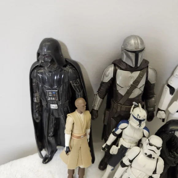 Star Wars Action Figure Set - Black, White, Tan - Picture 13 of 16